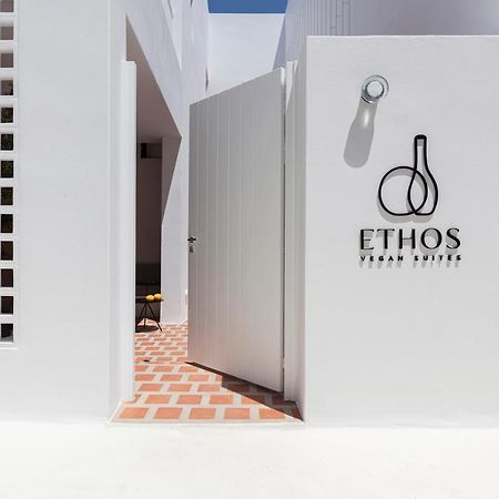 Ethos Vegan Suites Fira  Exterior foto